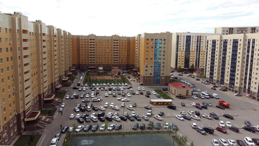 Apartment On Sauran Str Center Астана Екстер'єр фото