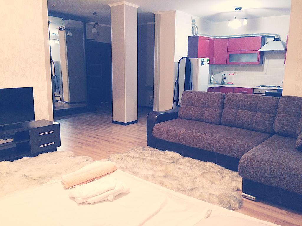 Apartment On Sauran Str Center Астана Екстер'єр фото